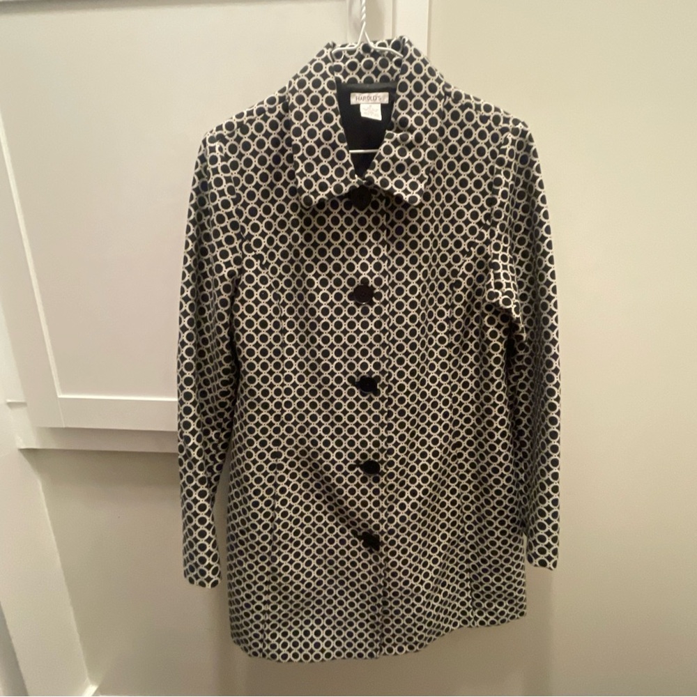 Harold’s Classic Women’s Overcoat